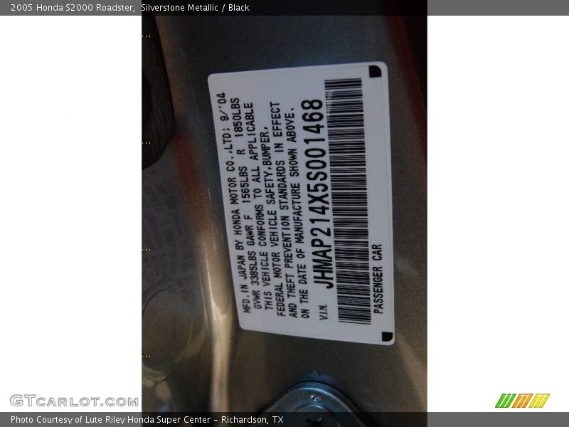 Silverstone Metallic / Black 2005 Honda S2000 Roadster