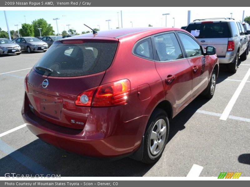 Venom Red / Gray 2009 Nissan Rogue S AWD
