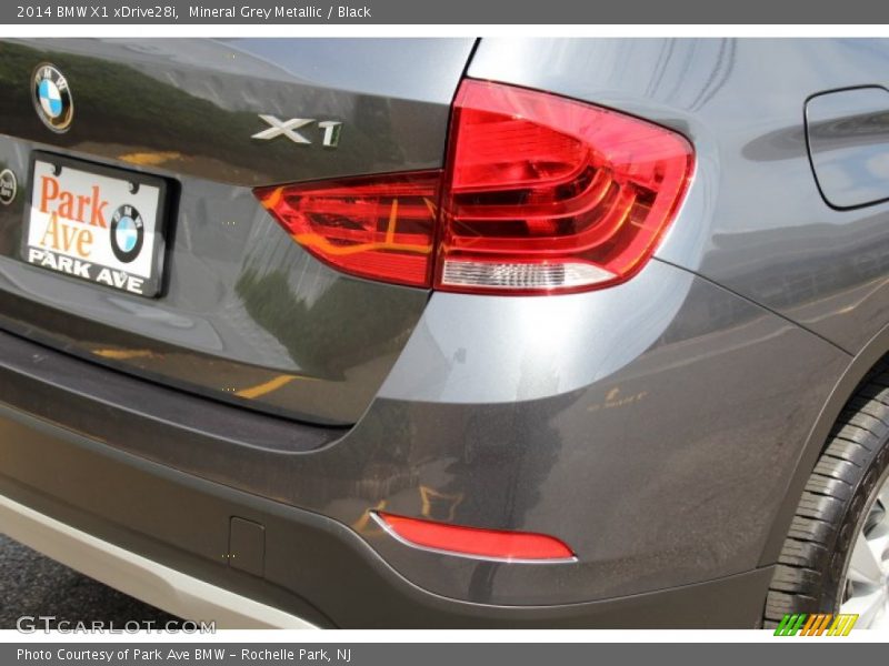 Mineral Grey Metallic / Black 2014 BMW X1 xDrive28i