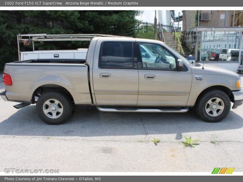 Arizona Beige Metallic / Medium Graphite 2002 Ford F150 XLT SuperCrew