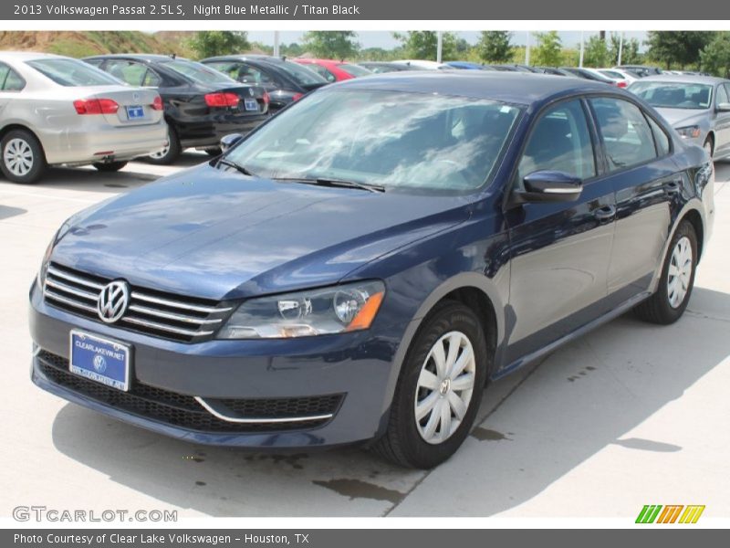 Night Blue Metallic / Titan Black 2013 Volkswagen Passat 2.5L S
