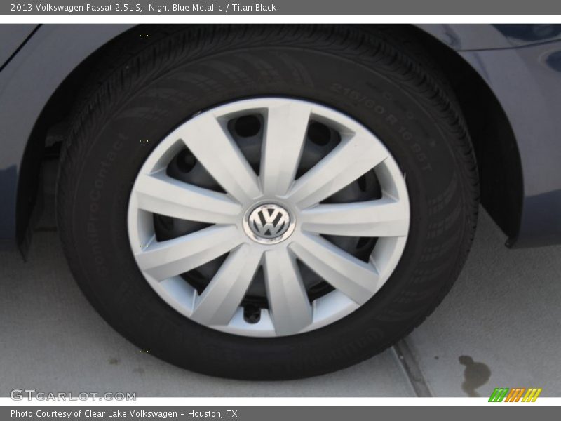 Night Blue Metallic / Titan Black 2013 Volkswagen Passat 2.5L S