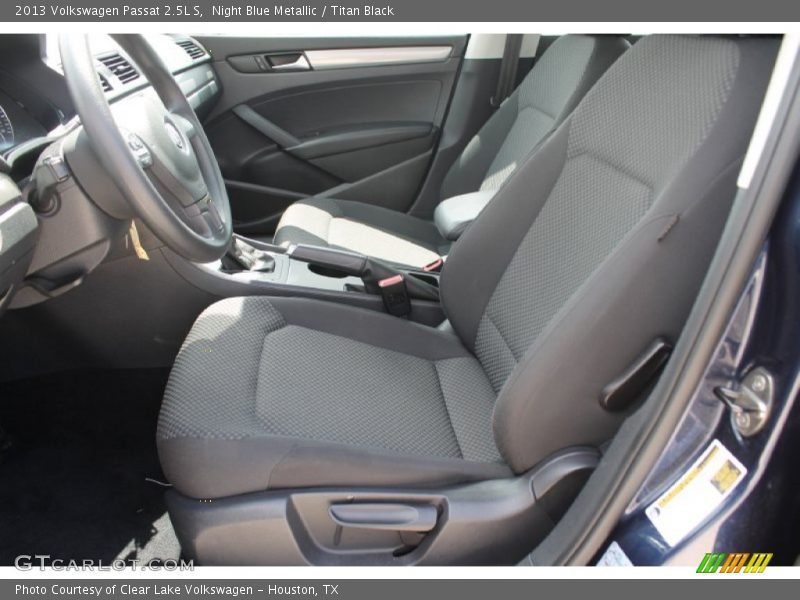 Night Blue Metallic / Titan Black 2013 Volkswagen Passat 2.5L S