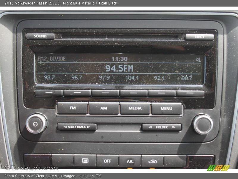Night Blue Metallic / Titan Black 2013 Volkswagen Passat 2.5L S