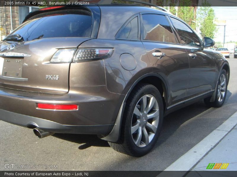 Beryllium 16 / Graphite 2005 Infiniti FX 45 AWD