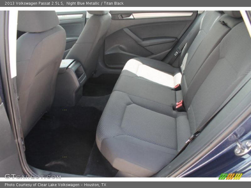 Night Blue Metallic / Titan Black 2013 Volkswagen Passat 2.5L S