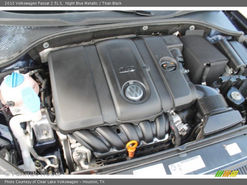 Night Blue Metallic / Titan Black 2013 Volkswagen Passat 2.5L S