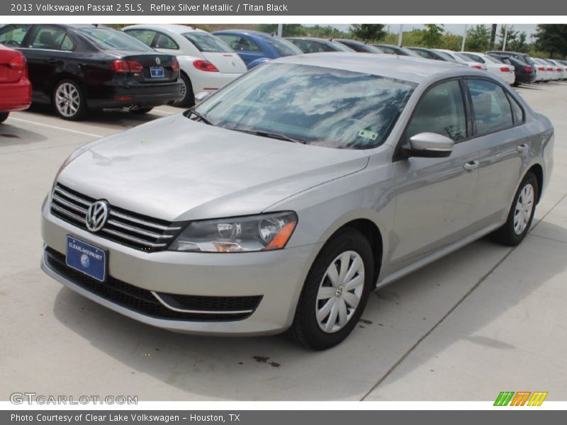 Reflex Silver Metallic / Titan Black 2013 Volkswagen Passat 2.5L S