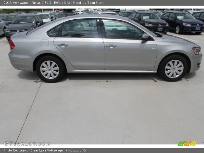 Reflex Silver Metallic / Titan Black 2013 Volkswagen Passat 2.5L S