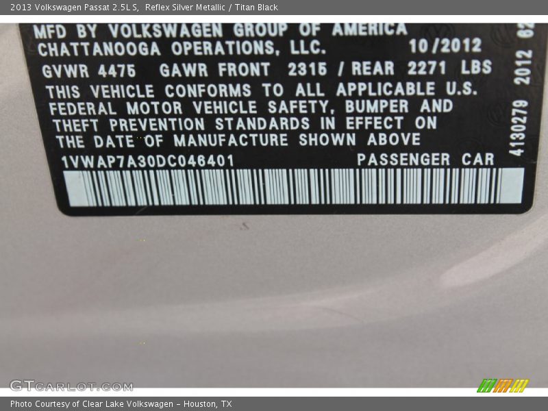 Reflex Silver Metallic / Titan Black 2013 Volkswagen Passat 2.5L S