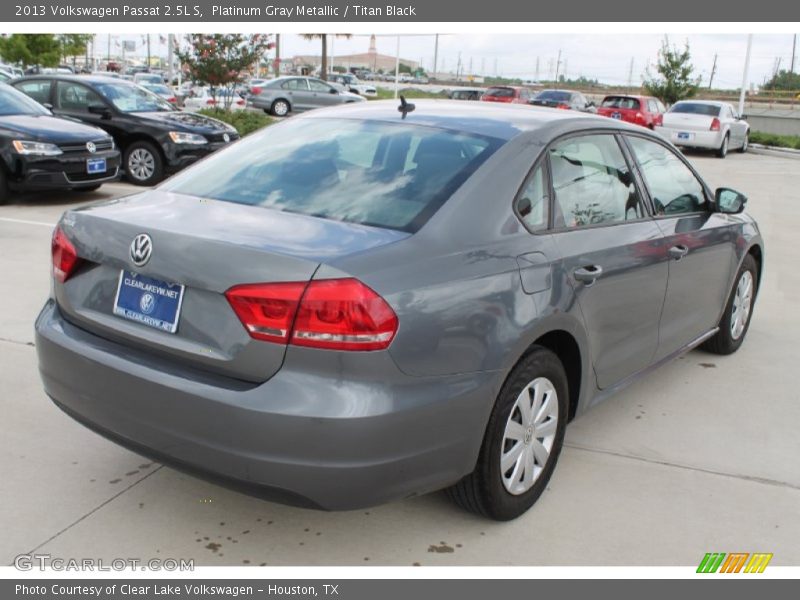 Platinum Gray Metallic / Titan Black 2013 Volkswagen Passat 2.5L S