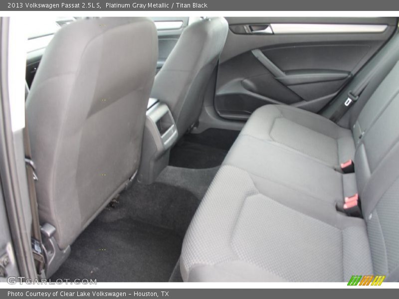 Platinum Gray Metallic / Titan Black 2013 Volkswagen Passat 2.5L S