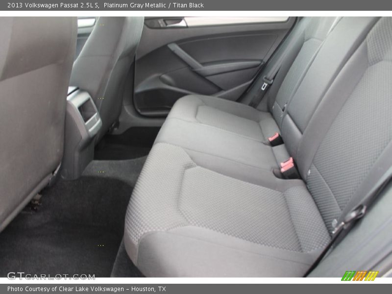 Platinum Gray Metallic / Titan Black 2013 Volkswagen Passat 2.5L S