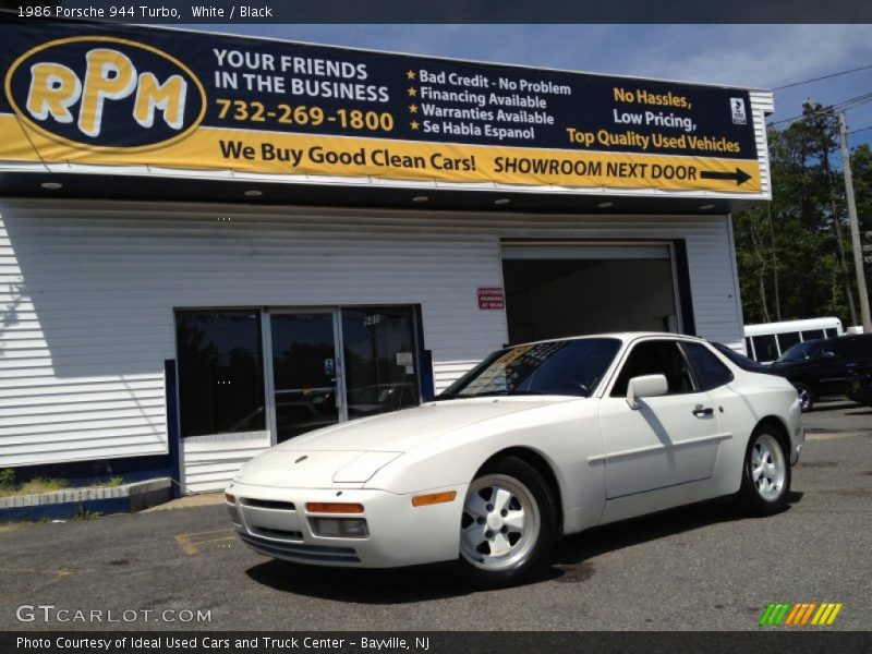 White / Black 1986 Porsche 944 Turbo