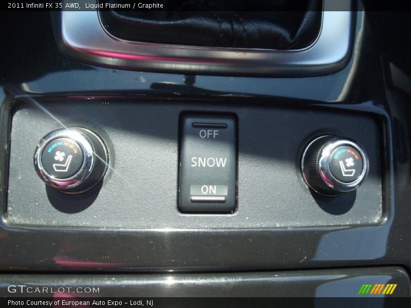 Liquid Platinum / Graphite 2011 Infiniti FX 35 AWD