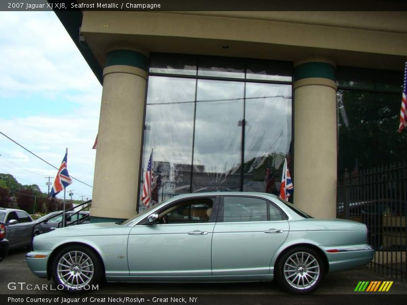 Seafrost Metallic / Champagne 2007 Jaguar XJ XJ8
