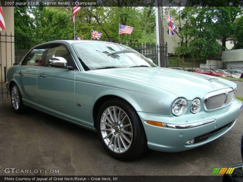 Seafrost Metallic / Champagne 2007 Jaguar XJ XJ8