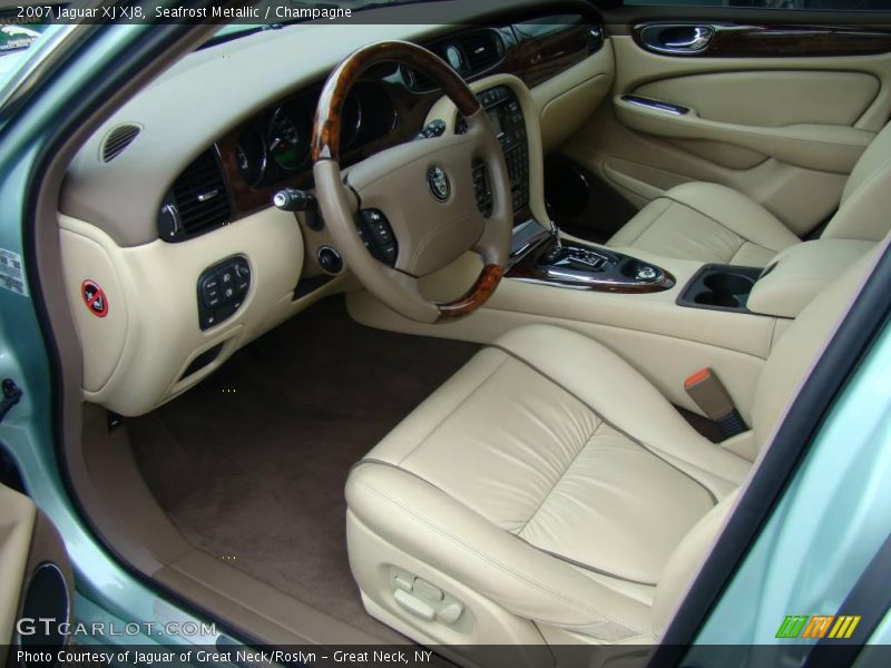 Seafrost Metallic / Champagne 2007 Jaguar XJ XJ8
