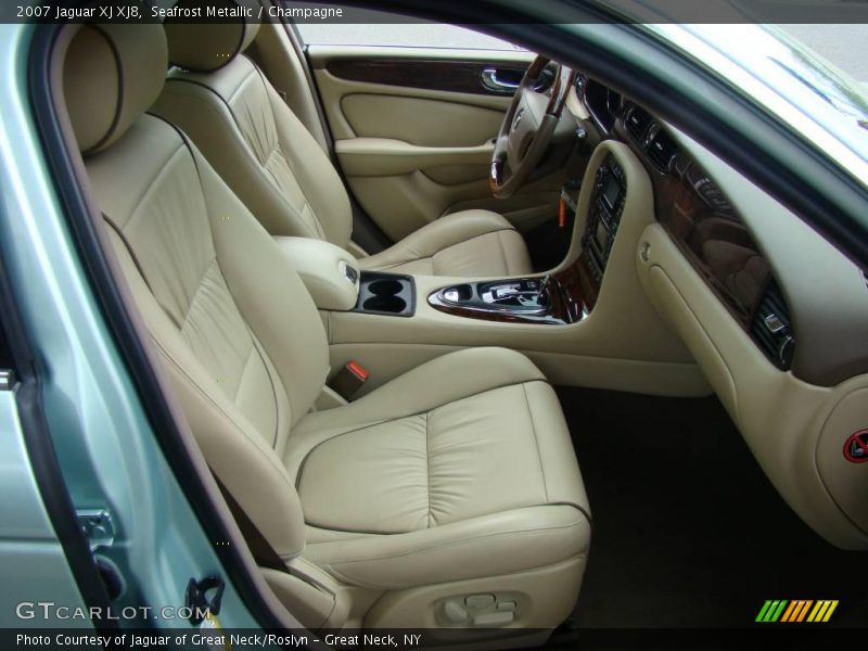 Seafrost Metallic / Champagne 2007 Jaguar XJ XJ8