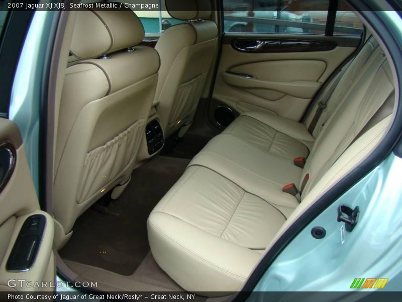 Seafrost Metallic / Champagne 2007 Jaguar XJ XJ8