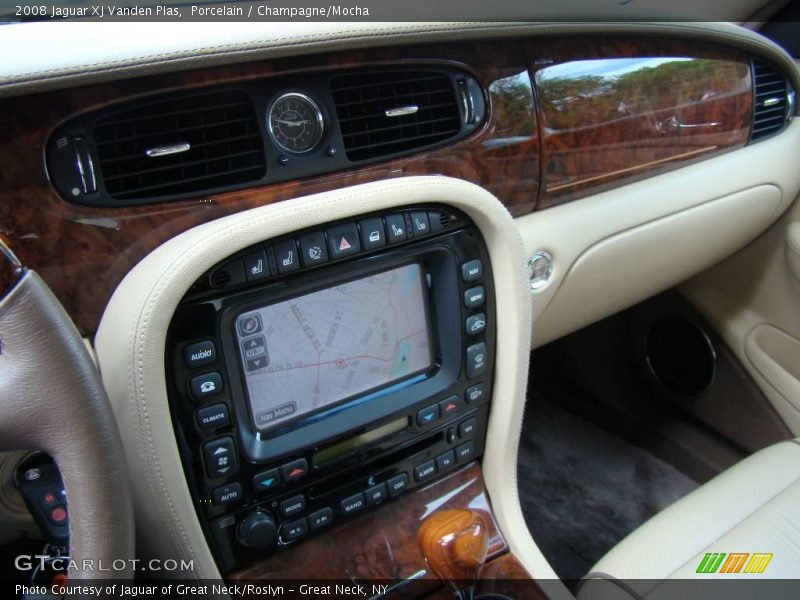 Porcelain / Champagne/Mocha 2008 Jaguar XJ Vanden Plas