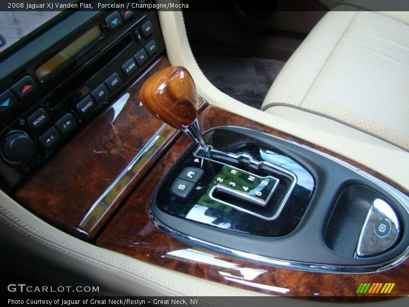 Porcelain / Champagne/Mocha 2008 Jaguar XJ Vanden Plas