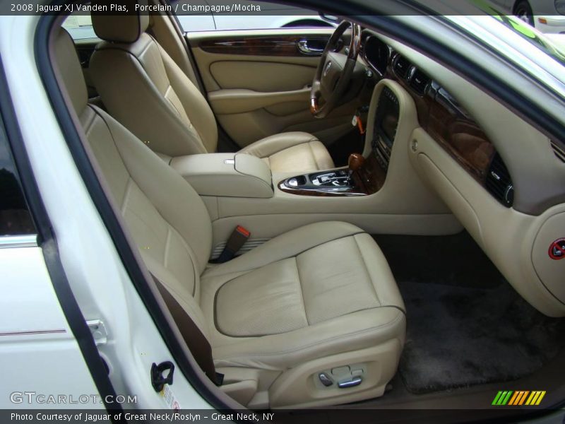 Porcelain / Champagne/Mocha 2008 Jaguar XJ Vanden Plas