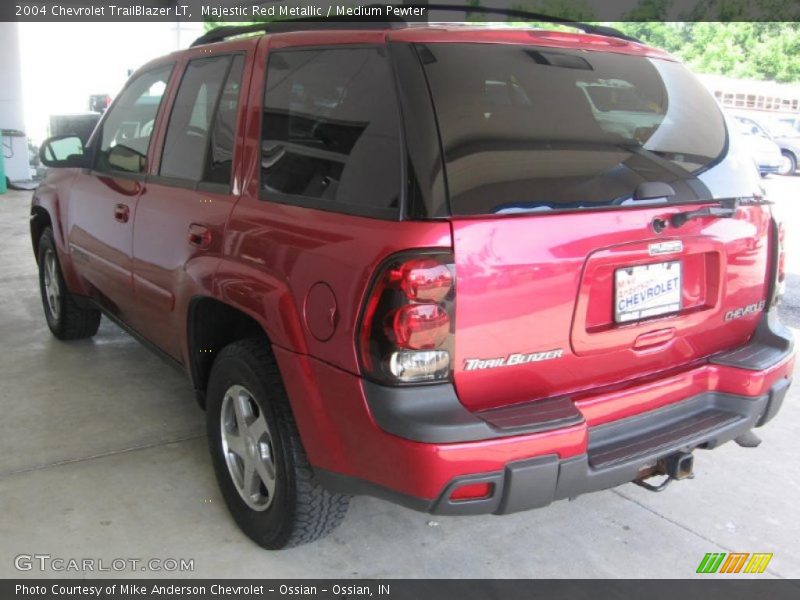 Majestic Red Metallic / Medium Pewter 2004 Chevrolet TrailBlazer LT