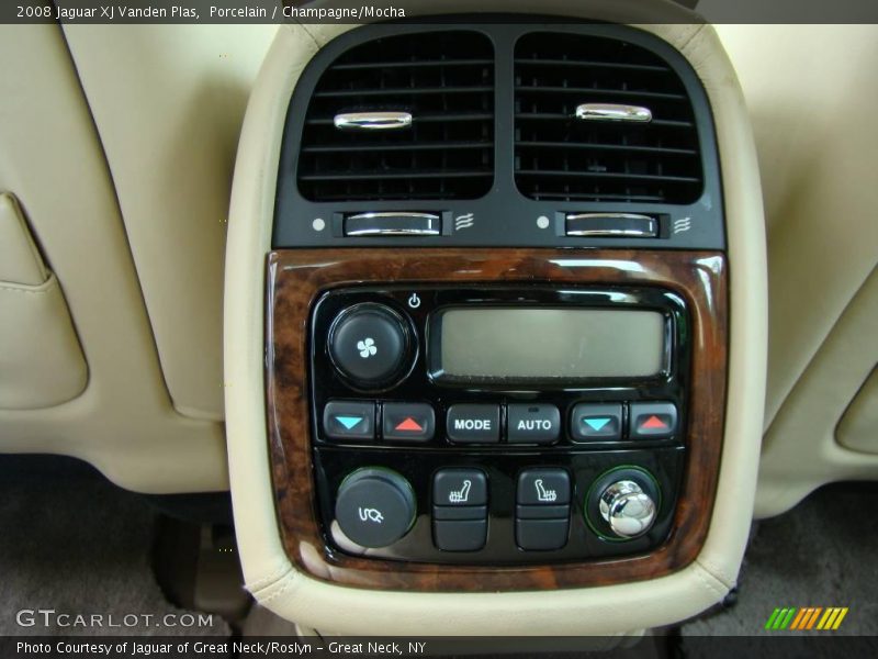 Porcelain / Champagne/Mocha 2008 Jaguar XJ Vanden Plas