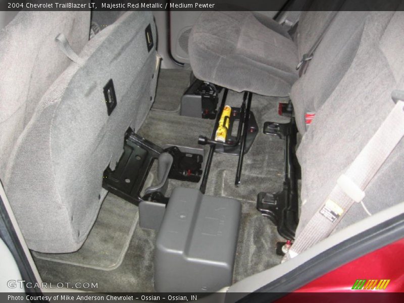 Majestic Red Metallic / Medium Pewter 2004 Chevrolet TrailBlazer LT