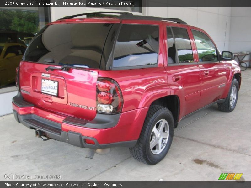 Majestic Red Metallic / Medium Pewter 2004 Chevrolet TrailBlazer LT