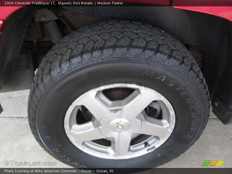Majestic Red Metallic / Medium Pewter 2004 Chevrolet TrailBlazer LT