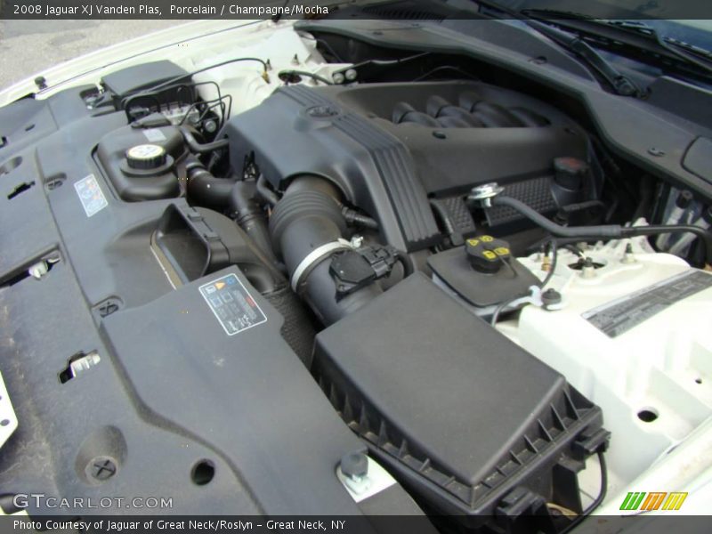 Porcelain / Champagne/Mocha 2008 Jaguar XJ Vanden Plas