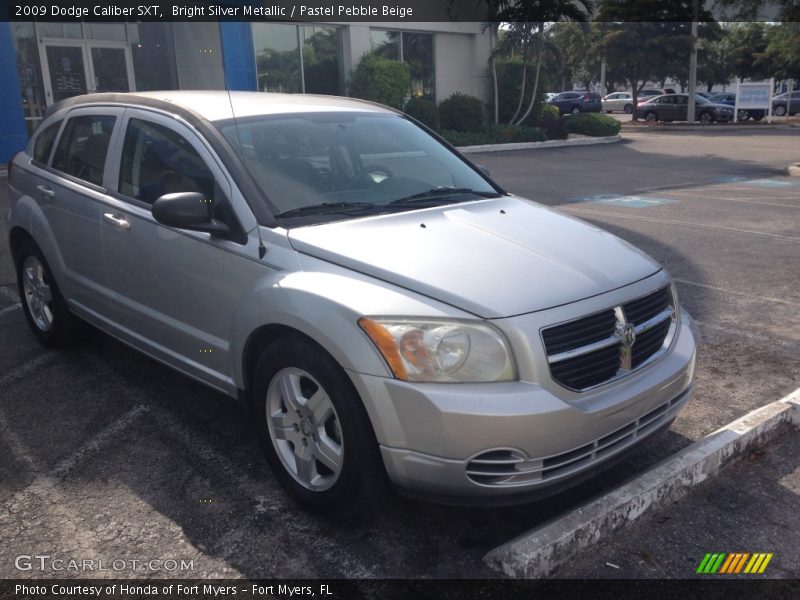 Bright Silver Metallic / Pastel Pebble Beige 2009 Dodge Caliber SXT