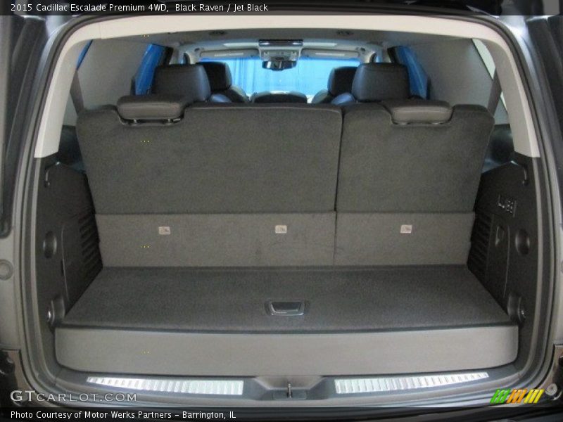  2015 Escalade Premium 4WD Trunk