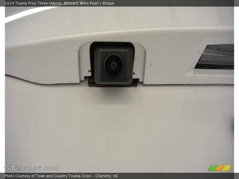 Blizzard White Pearl / Bisque 2014 Toyota Prius Three Hybrid
