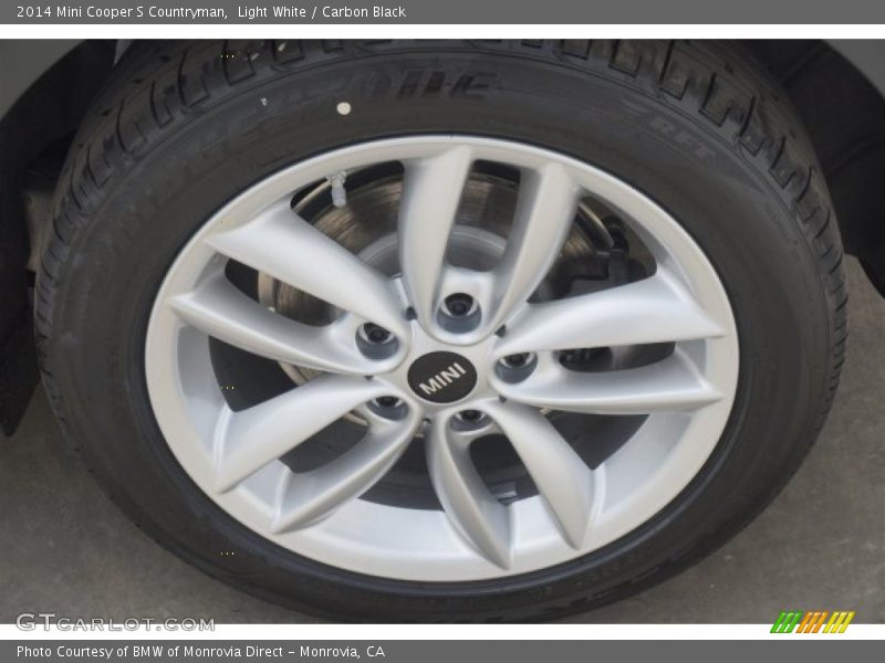 Light White / Carbon Black 2014 Mini Cooper S Countryman