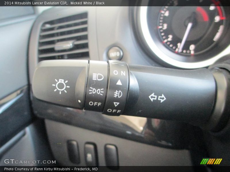 Wicked White / Black 2014 Mitsubishi Lancer Evolution GSR