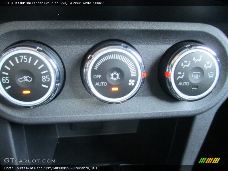 Wicked White / Black 2014 Mitsubishi Lancer Evolution GSR