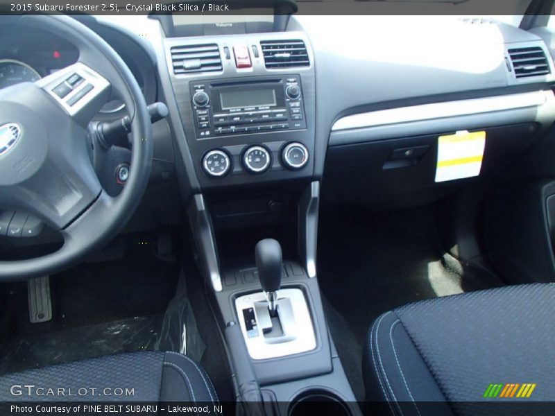 Crystal Black Silica / Black 2015 Subaru Forester 2.5i