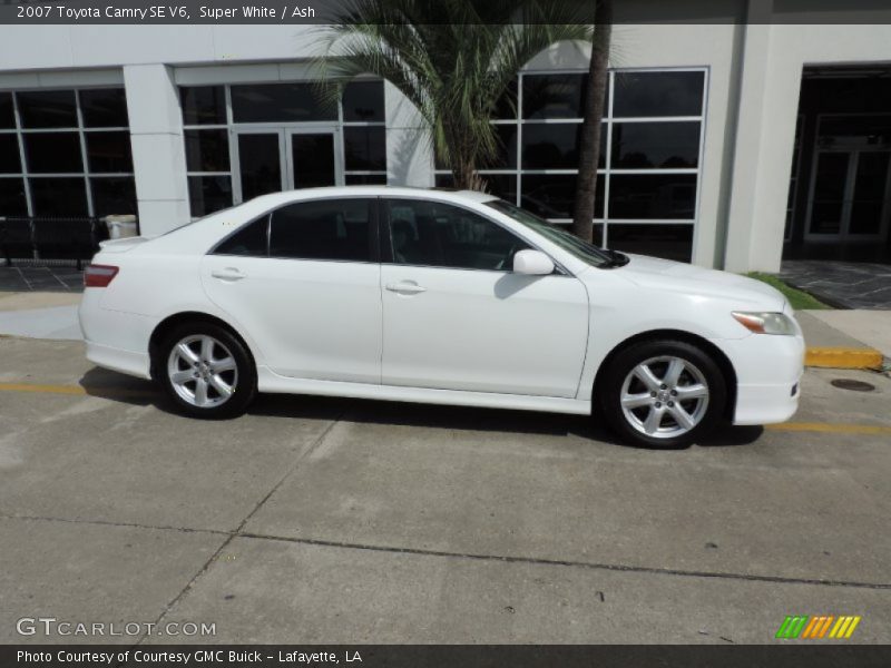 Super White / Ash 2007 Toyota Camry SE V6