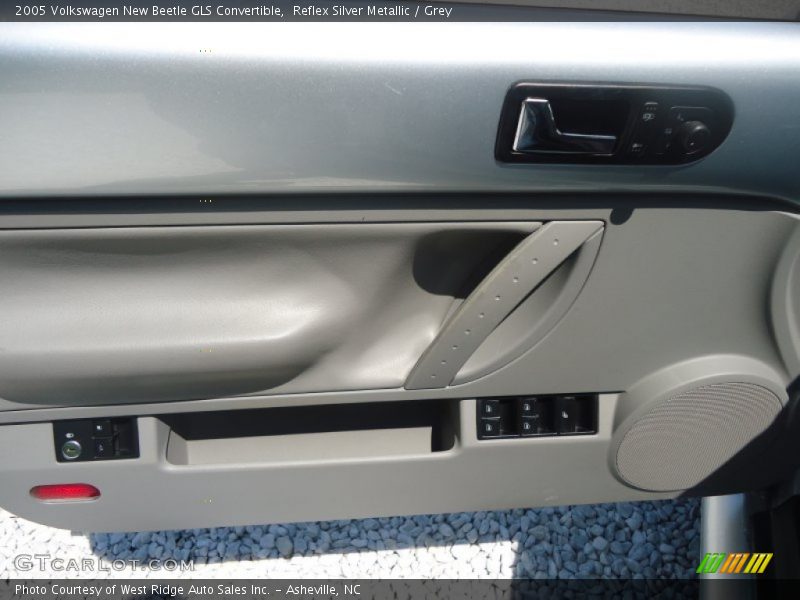 Reflex Silver Metallic / Grey 2005 Volkswagen New Beetle GLS Convertible