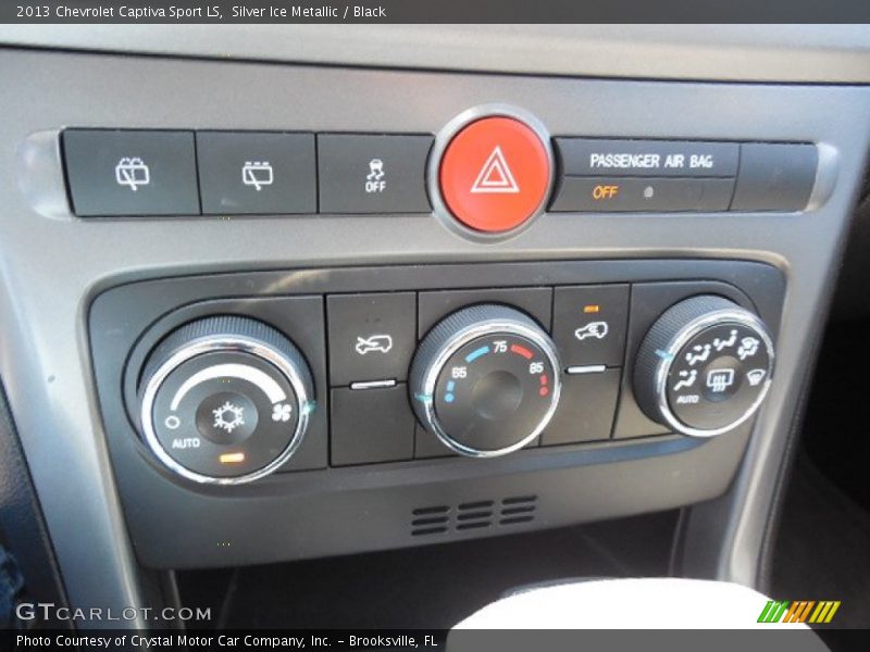 Silver Ice Metallic / Black 2013 Chevrolet Captiva Sport LS