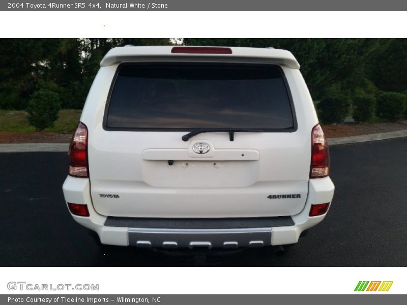 Natural White / Stone 2004 Toyota 4Runner SR5 4x4