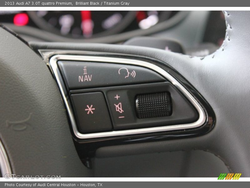Controls of 2013 A7 3.0T quattro Premium