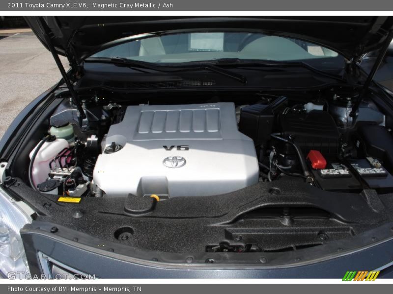 Magnetic Gray Metallic / Ash 2011 Toyota Camry XLE V6