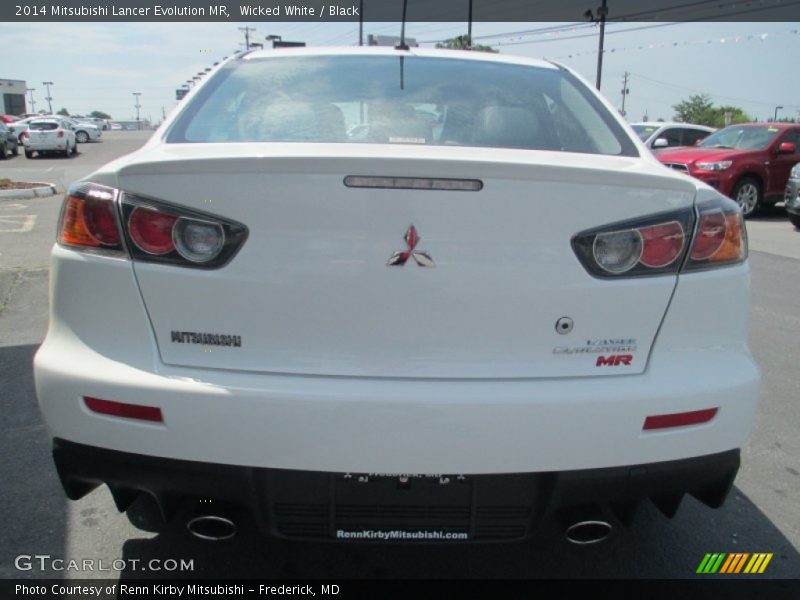 Wicked White / Black 2014 Mitsubishi Lancer Evolution MR