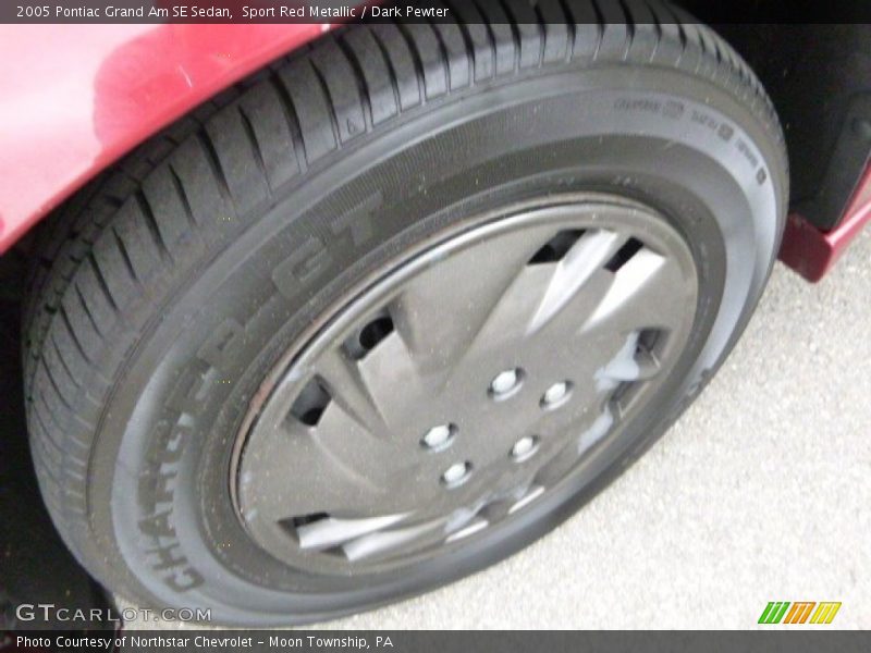 Sport Red Metallic / Dark Pewter 2005 Pontiac Grand Am SE Sedan