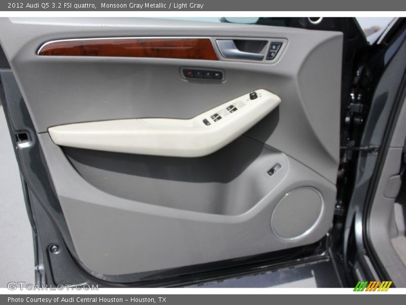 Monsoon Gray Metallic / Light Gray 2012 Audi Q5 3.2 FSI quattro