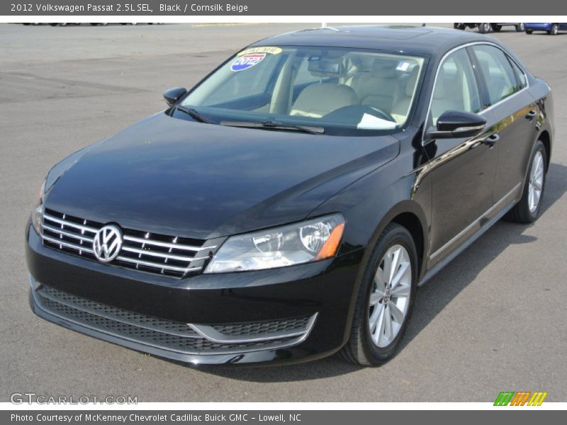 Front 3/4 View of 2012 Passat 2.5L SEL